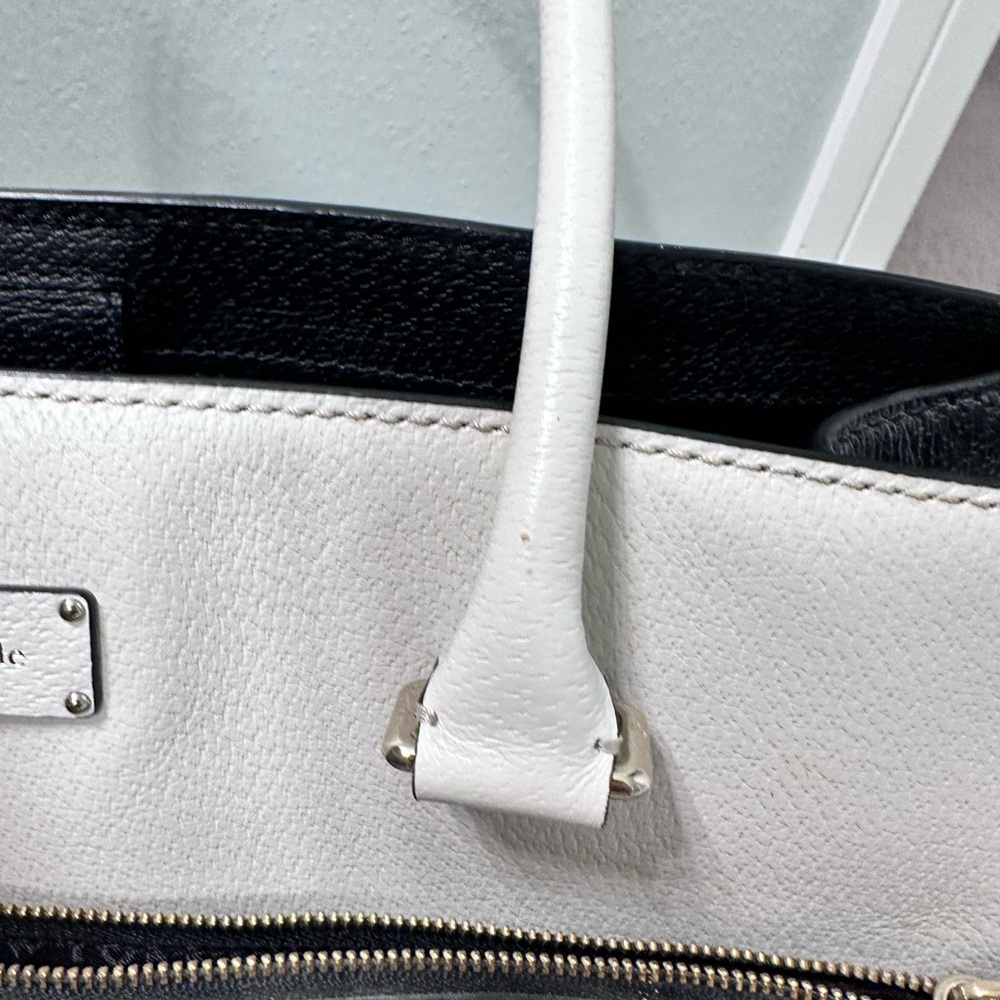 Kate Spade purse - Picture 7 of 7